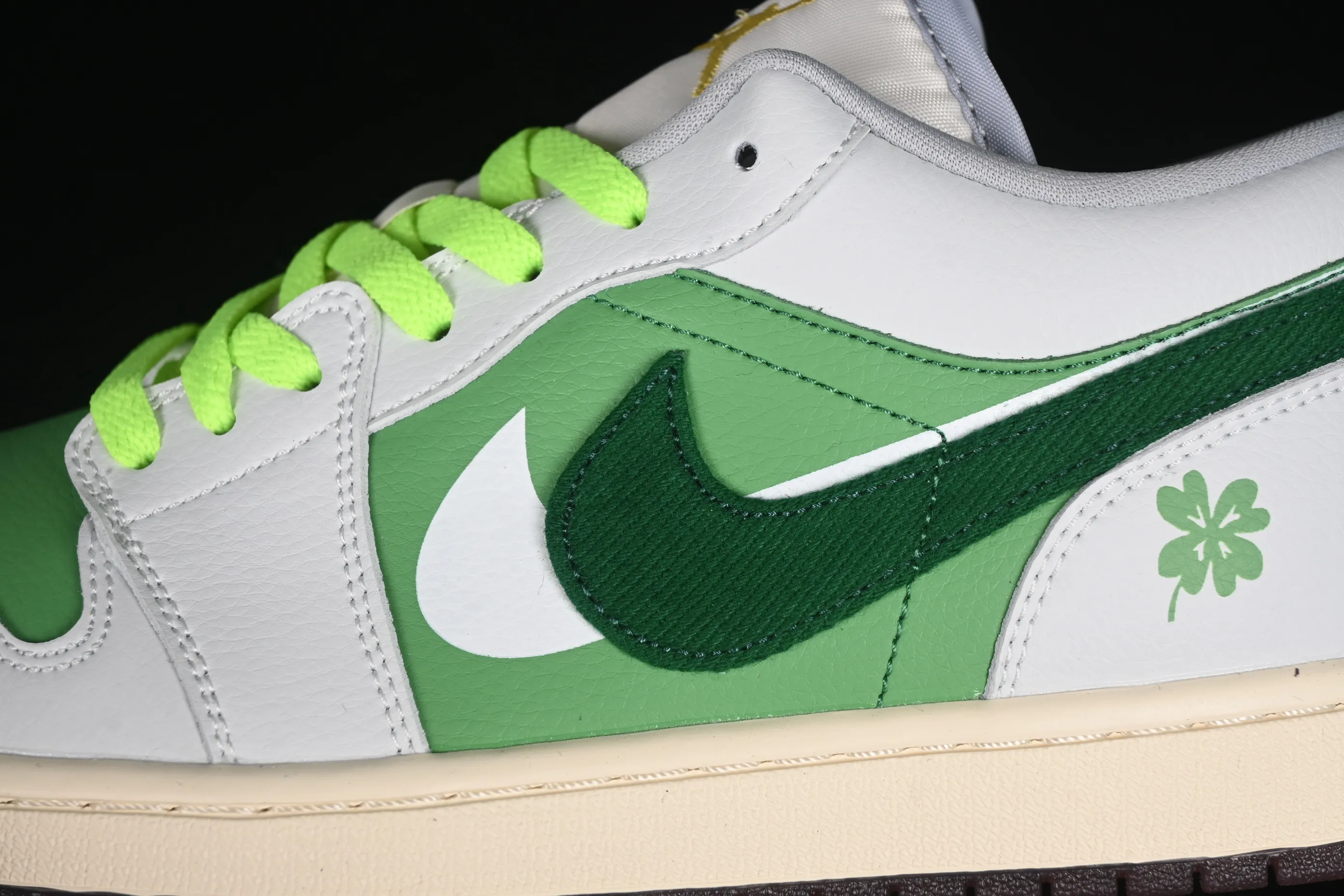 All categories Air Jordan Jordan series basketball shoes Air Jordan 1 Low Air Jordan 1 Low AJ1 Joe 1 white and green double hook low-top retro basketball shoes FZ5046-041